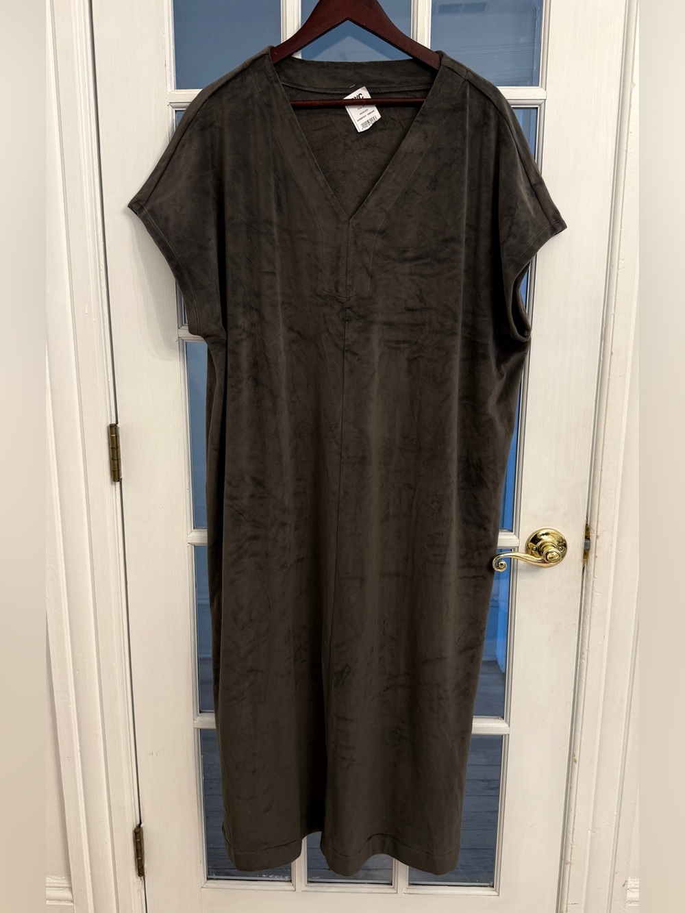 BAREFOOT DREAMS Women’s NWT LuxeChic Dark Gray Velour V Neck Maxi Dress XL